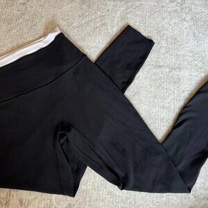 Abercrombie & Fitch YPB studioFLEX Curve Love 7/8-Length Legging